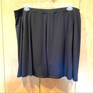 22/24 Avenue Black swim skirt with under shorts